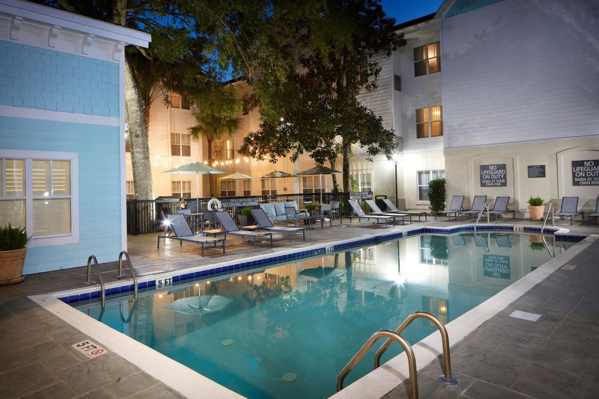 By Marriott Charleston Mt. Pleasant 3*