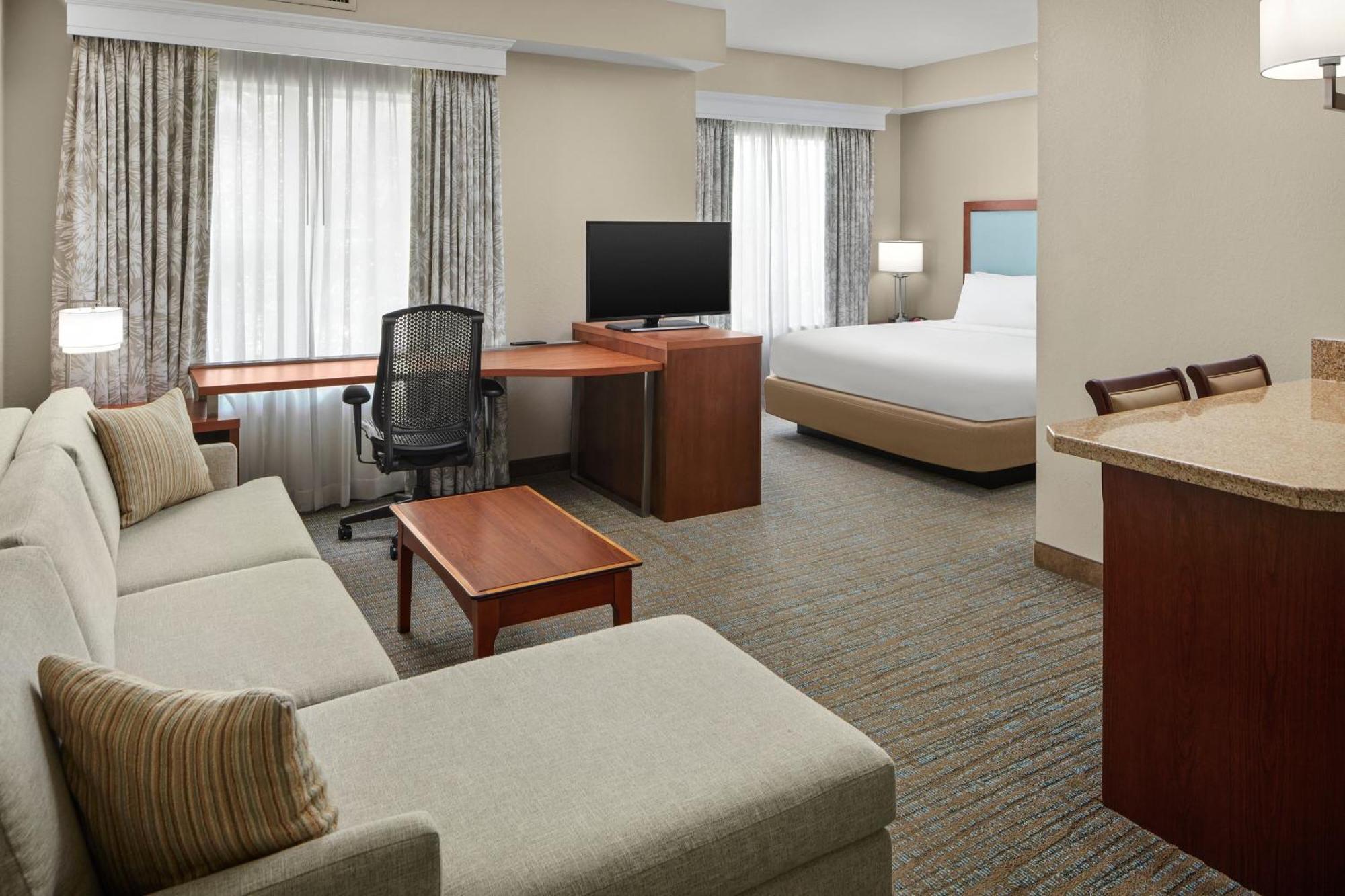 By Marriott Charleston Mt. Pleasant 3* Mount Pleasant