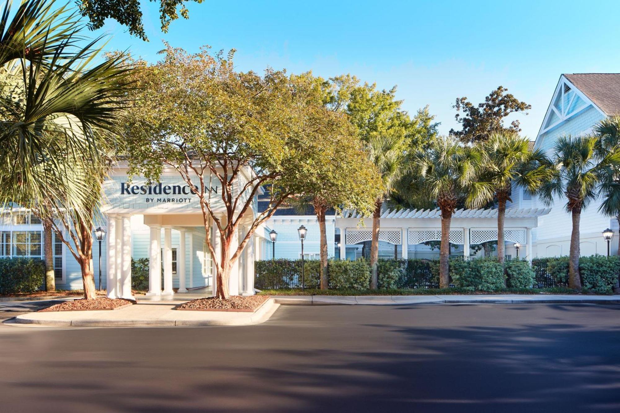 By Marriott Charleston Mt. Pleasant Hotel Mount Pleasant