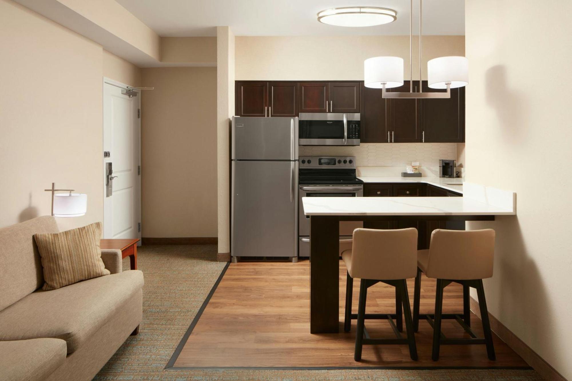 By Marriott Charleston Mt. Pleasant 3* Mount Pleasant